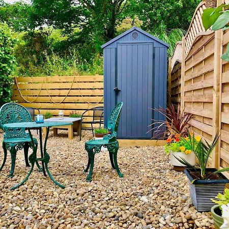 Knocker Cottage Is A 3 Bedroom Made Up Of 1 Double Bedroom And 2 Small Double Bedrooms In Small Village 10 Min To Beaches Camborne Eksteriør bilde
