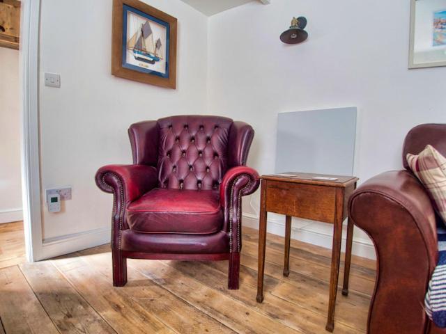 Knocker Cottage Is A 3 Bedroom Made Up Of 1 Double Bedroom And 2 Small Double Bedrooms In Small Village 10 Min To Beaches Camborne Eksteriør bilde