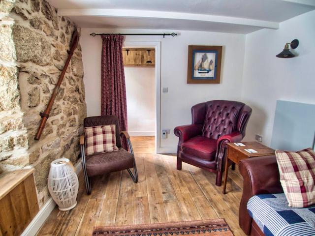 Knocker Cottage Is A 3 Bedroom Made Up Of 1 Double Bedroom And 2 Small Double Bedrooms In Small Village 10 Min To Beaches Camborne Eksteriør bilde