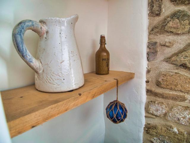 Knocker Cottage Is A 3 Bedroom Made Up Of 1 Double Bedroom And 2 Small Double Bedrooms In Small Village 10 Min To Beaches Camborne Eksteriør bilde
