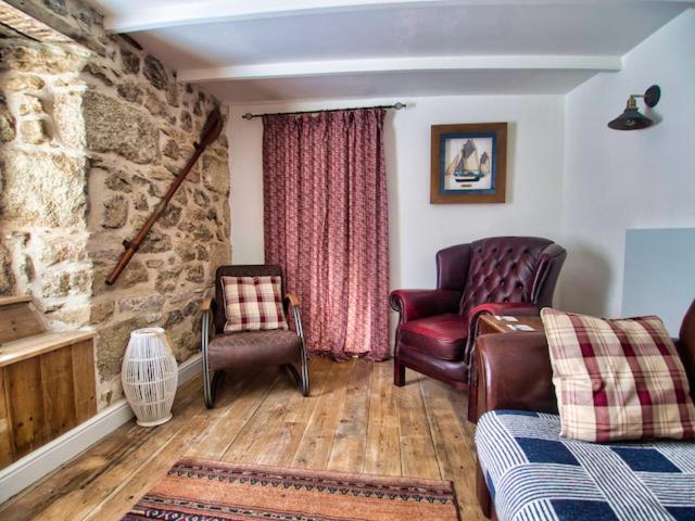 Knocker Cottage Is A 3 Bedroom Made Up Of 1 Double Bedroom And 2 Small Double Bedrooms In Small Village 10 Min To Beaches Camborne Eksteriør bilde