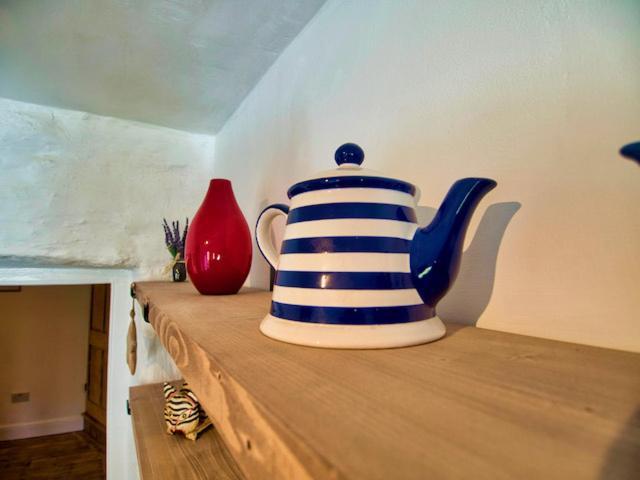 Knocker Cottage Is A 3 Bedroom Made Up Of 1 Double Bedroom And 2 Small Double Bedrooms In Small Village 10 Min To Beaches Camborne Eksteriør bilde
