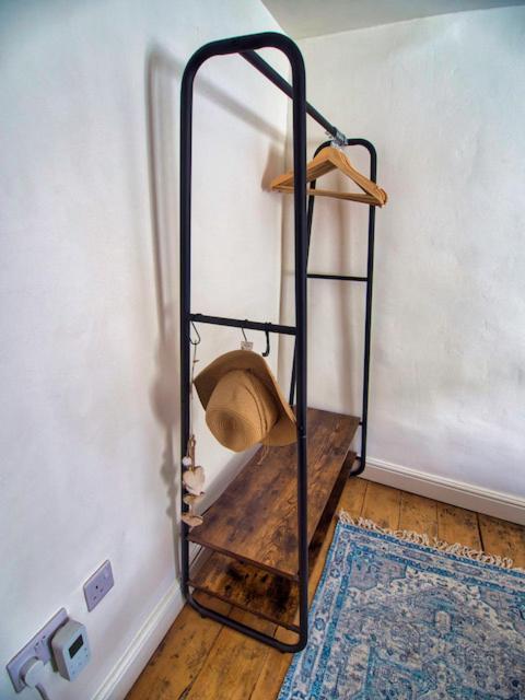 Knocker Cottage Is A 3 Bedroom Made Up Of 1 Double Bedroom And 2 Small Double Bedrooms In Small Village 10 Min To Beaches Camborne Eksteriør bilde