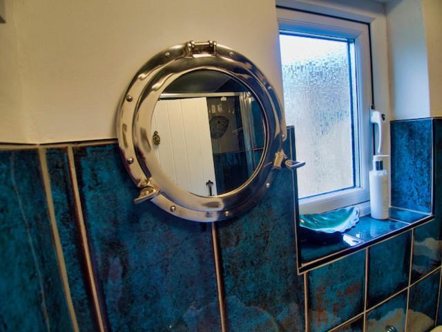 Knocker Cottage Is A 3 Bedroom Made Up Of 1 Double Bedroom And 2 Small Double Bedrooms In Small Village 10 Min To Beaches Camborne Eksteriør bilde