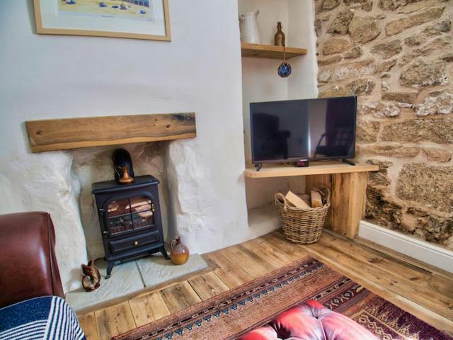 Knocker Cottage Is A 3 Bedroom Made Up Of 1 Double Bedroom And 2 Small Double Bedrooms In Small Village 10 Min To Beaches Camborne Eksteriør bilde