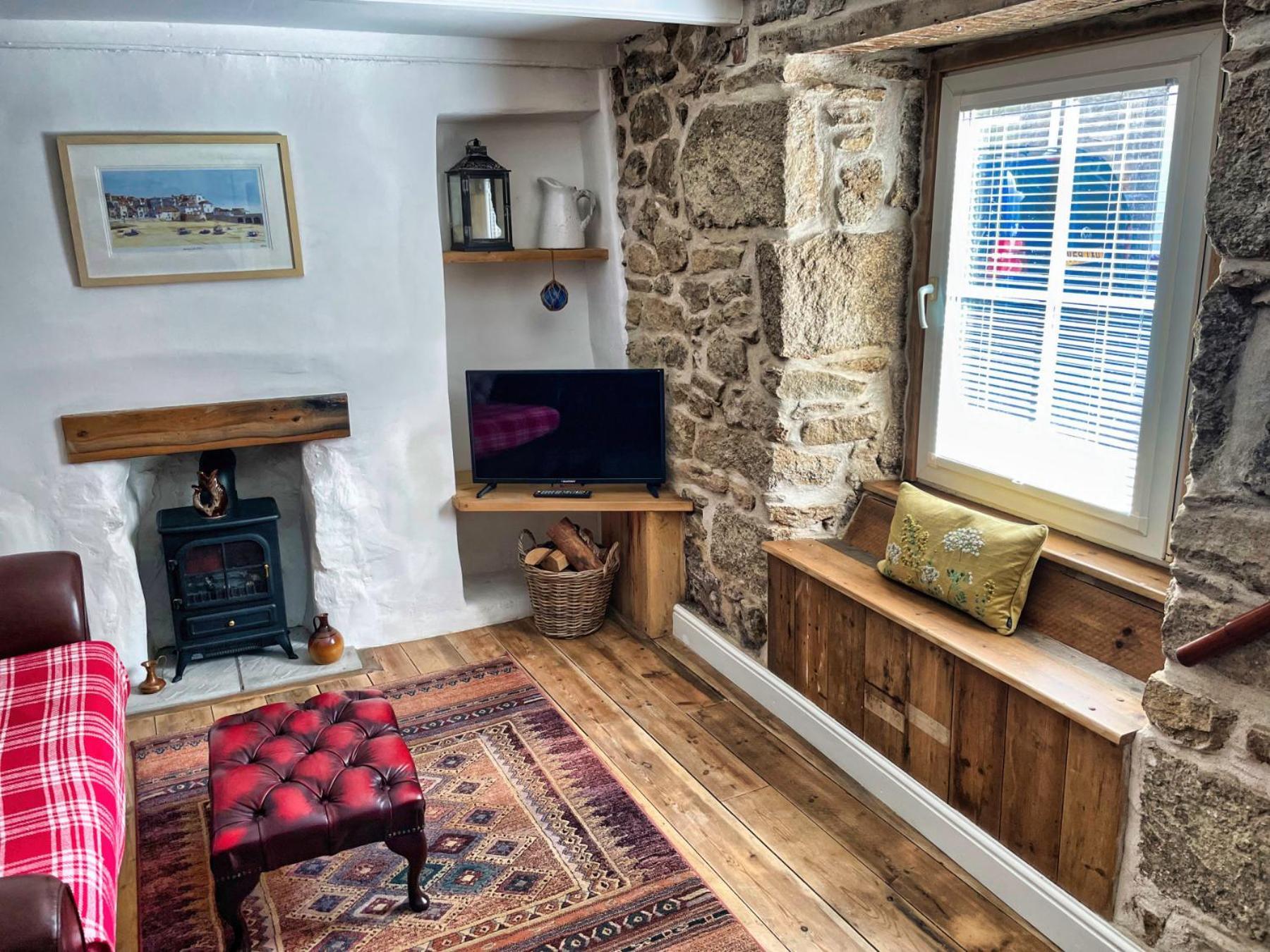 Knocker Cottage Is A 3 Bedroom Made Up Of 1 Double Bedroom And 2 Small Double Bedrooms In Small Village 10 Min To Beaches Camborne Eksteriør bilde